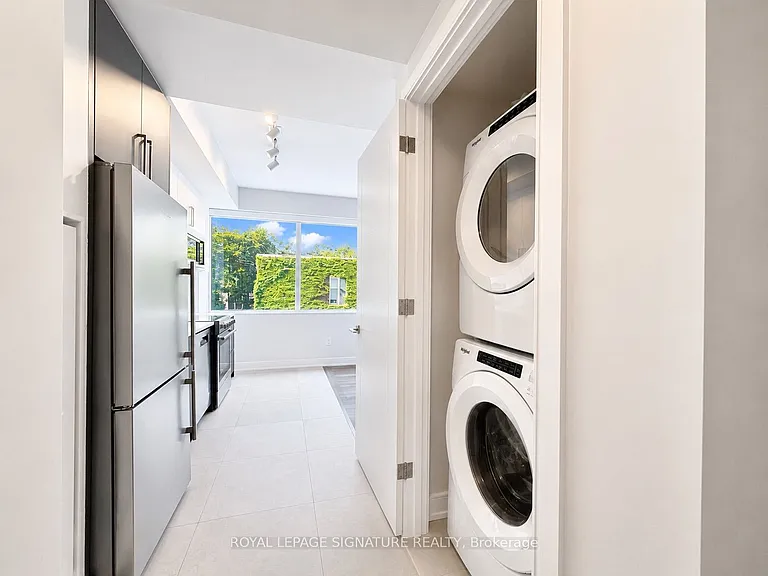 664 Spadina Ave #204 — Photo 4