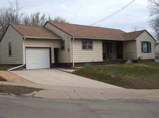 222 State St, Jackson, MN 56143