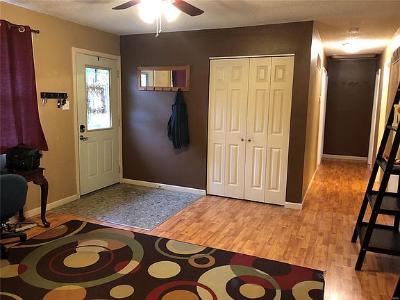 Large entry foyer and coat closet