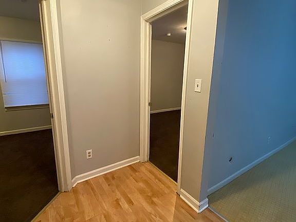 2nd image of 3723 Kahlert Ave