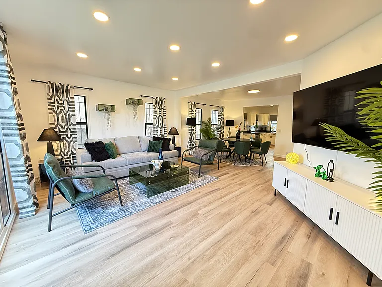 1235 S Longwood Ave #1235 — Photo 16