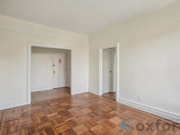 575 Ocean Avenue image 8 of 14