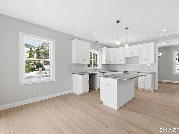 5th image of 102 West Street