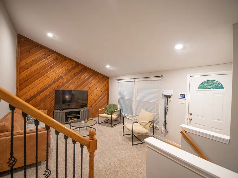 13317 Thornridge Ln — Photo 3