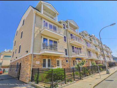 30 Sumner Ave APT 4, Seaside Heights, NJ, 08751