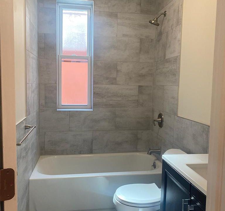 2nd image of 3022 Barnes Ave APT 2F