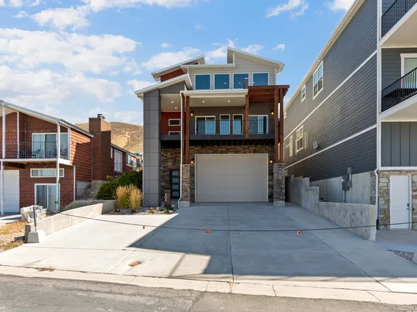 208 Chokecherry Dr, Saint Charles, ID 83272