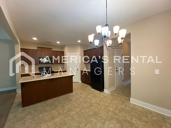 5th image of 4379 Shivas Way