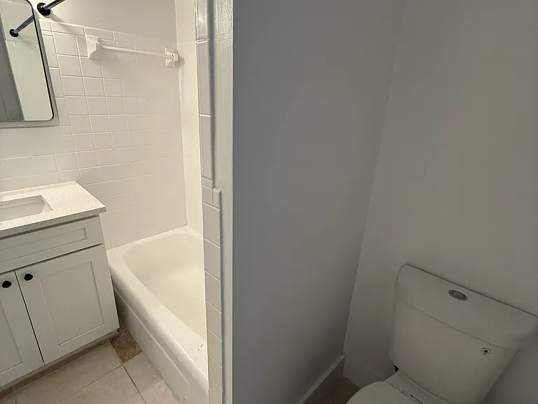 230 Danube Ave #103 — Photo 10