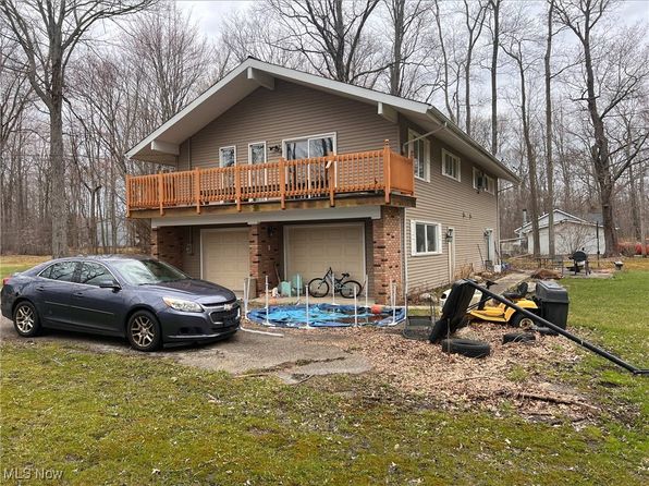 17866 Leggett Rd, Montville, OH 44064