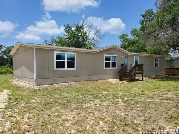 22906 Black Cherry, Elmendorf, TX 78112