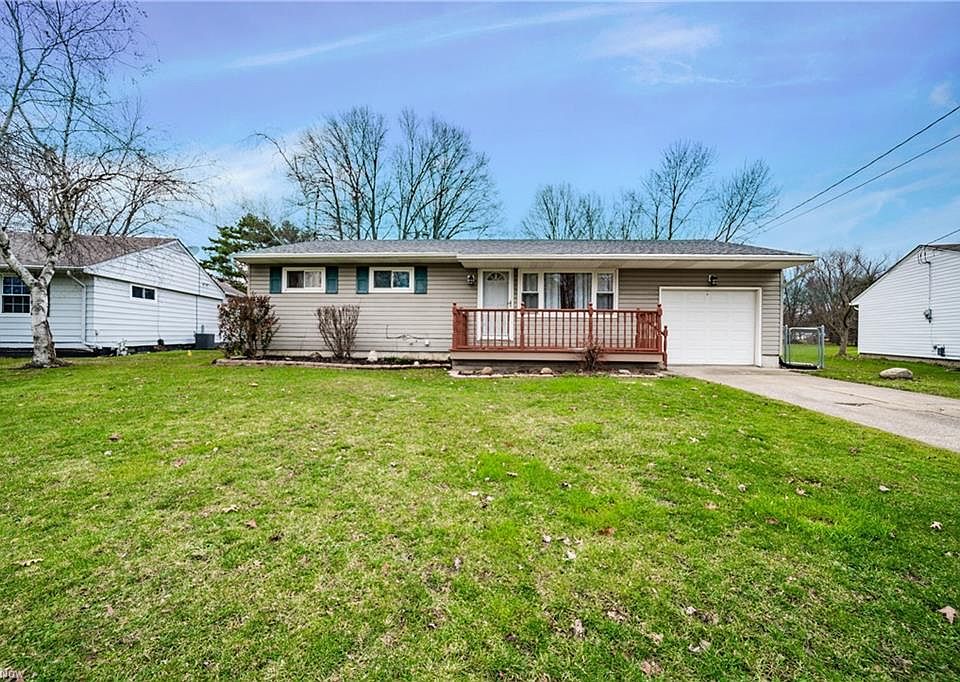 1st image of 42914 Woodhill Dr
