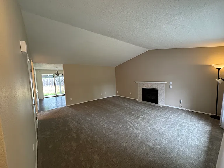 15665 SW Thrasher Way — Photo 5