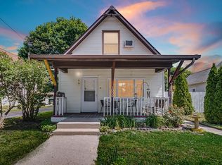 1008 Lillian St, Hobart, IN 46342