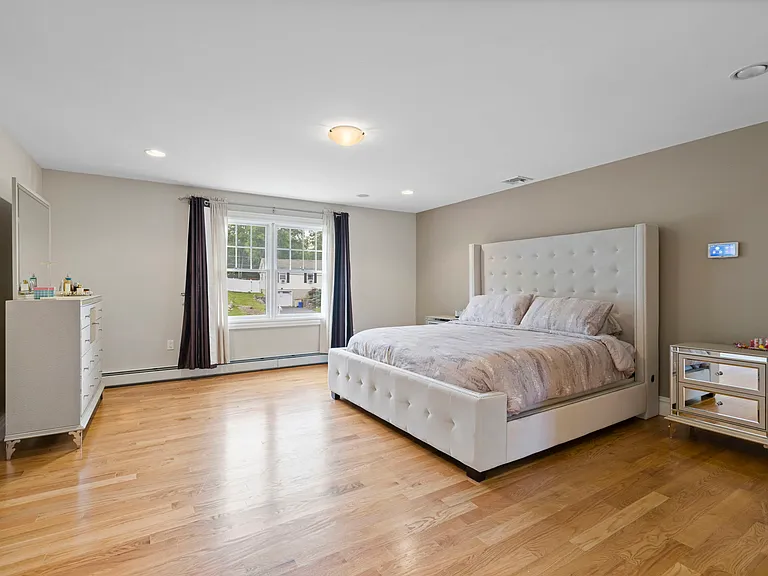 27 Ringwood Ln — Photo 10