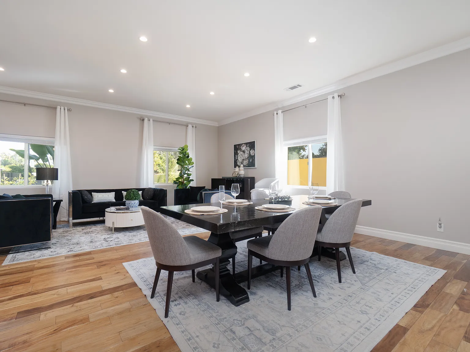5181 Densmore Ave — Photo 3