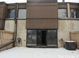 125 McKnight Rd N #J, Saint Paul, MN 55119