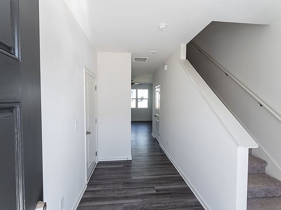 5th image of 330 Penn Station Way