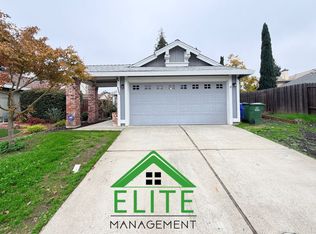 9385 Hoyleton Way, Elk Grove, CA 95758