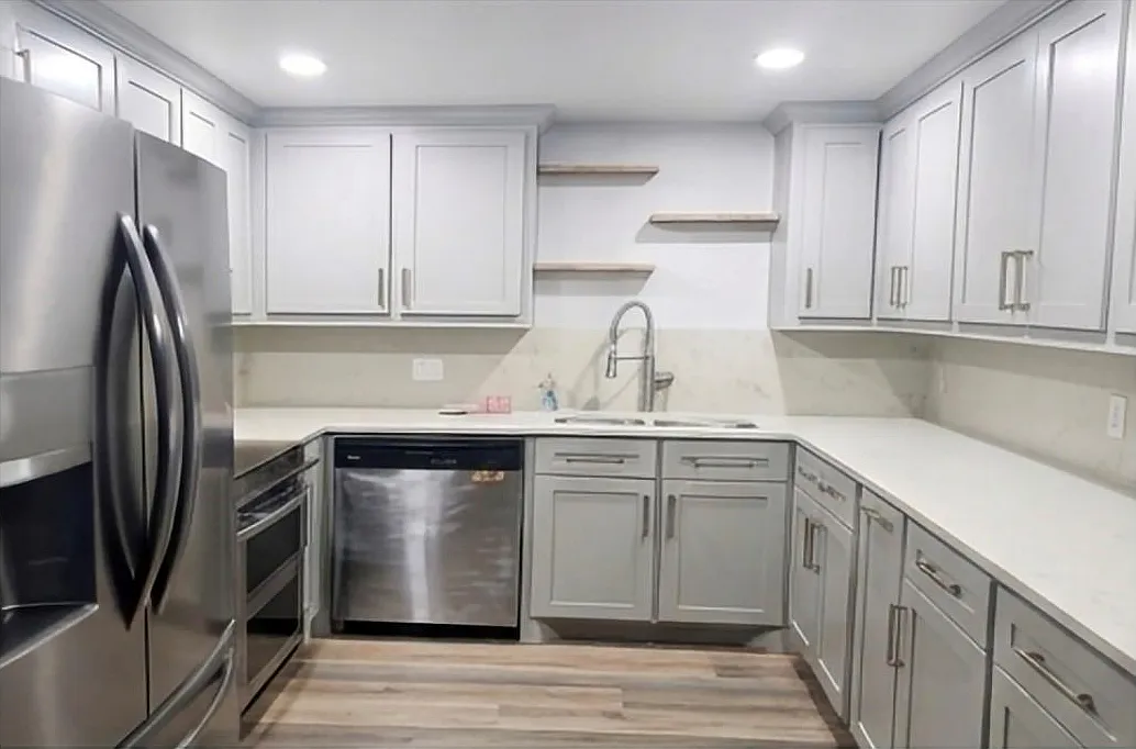 3 bed, 2.5 bath, 1850 sqft, $2,000 — Photo 1