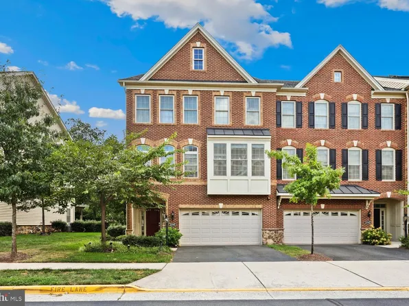 22565 Windsor Locks Sq, Ashburn, VA 20148