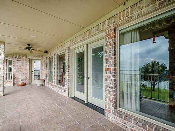 5th image of 406 Moonlight Dr