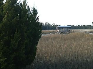 561 Suncrest Blvd, Savannah, GA 31410