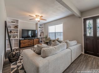 67 Storeywood Dr, San Antonio, TX 78213