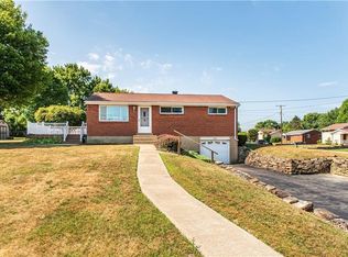 502 Canterbury Dr, Greensburg, PA 15601