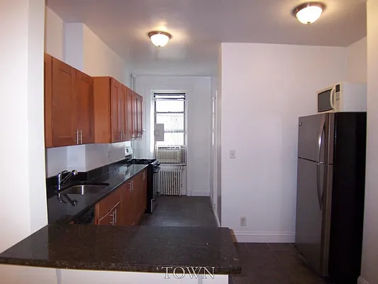 Rented by Town Residential | media 17