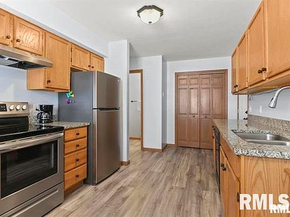 4th image of 600 Piza St