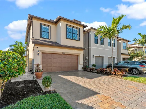 2828 Troubadour Street, Palm Springs, FL 33406