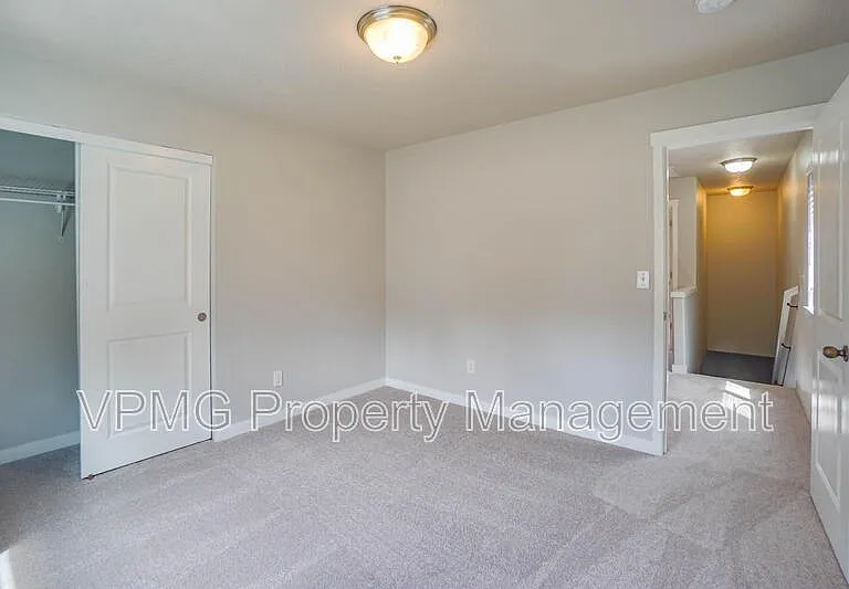 6117 NE 105th Ave — Photo 15