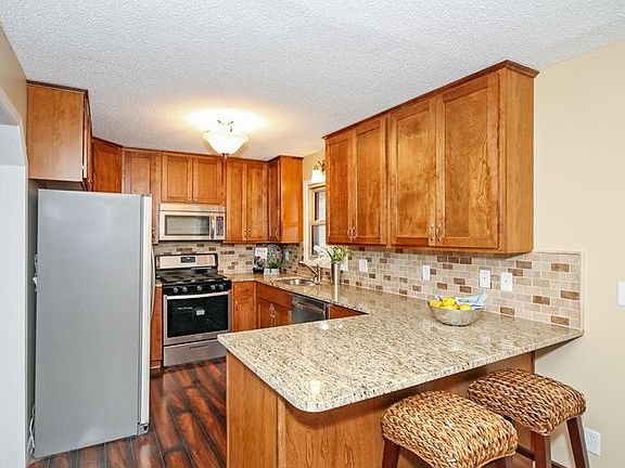 2nd image of 340 172nd Ave NE