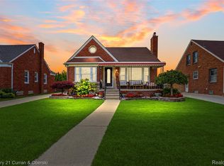 6233 Oakman Blvd, Dearborn, MI 48126