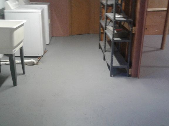 5th image of 3051 S Lyons Ave