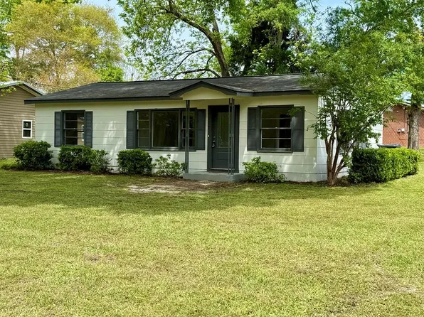 115 Main St, Ashford, AL 36312