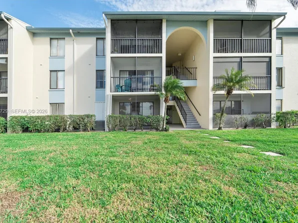 1109 Green Pine Blvd APT C1, West Palm Beach, FL 33409