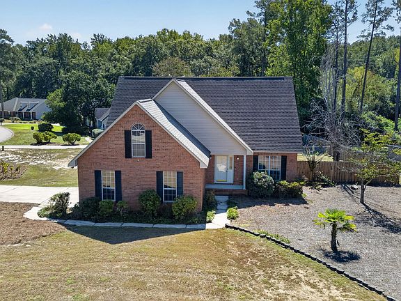 4th image of 3042 Maplewood Dr