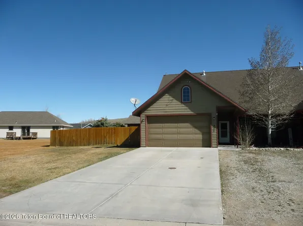 825 Austin Ln, Pinedale, WY 82941