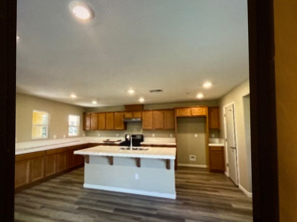 1st image of 1633 W Woodward Ave