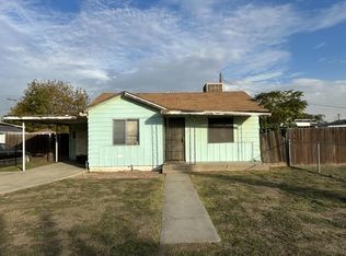 550 S Larkin St, Tulare, CA 93274