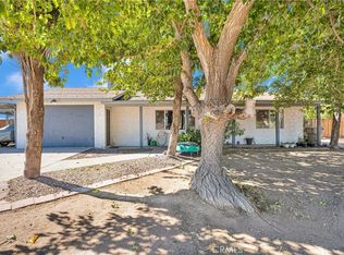 7134 7th Ave, Hesperia, CA 92345