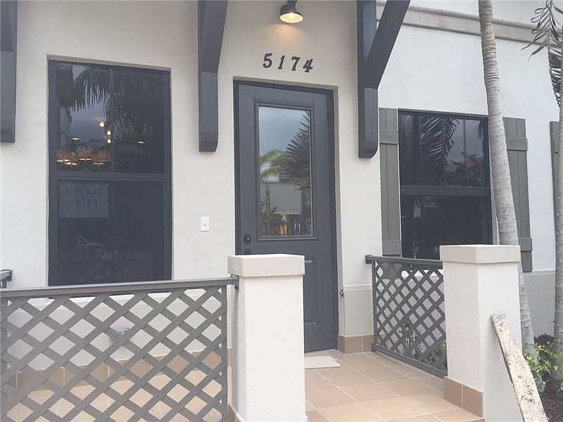 Downtown Doral Exterior
