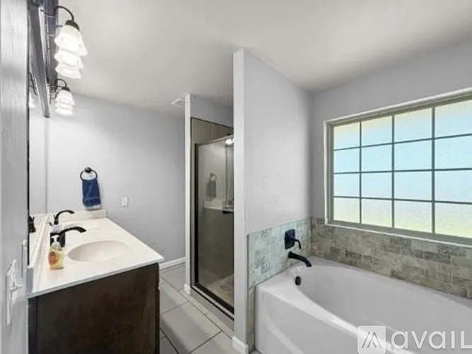 3902 Wiltshire Dr — Photo 6
