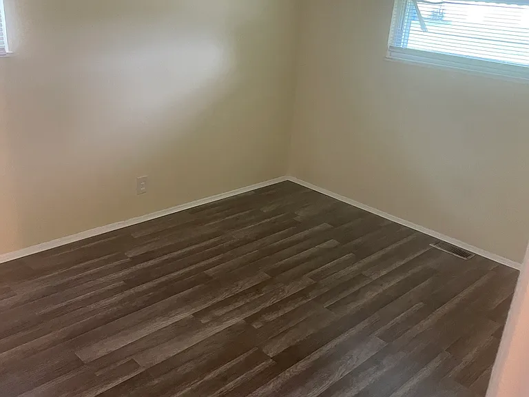 745 Pelican Ln — Photo 11