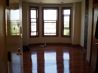 Rented by Maximus Realty Group