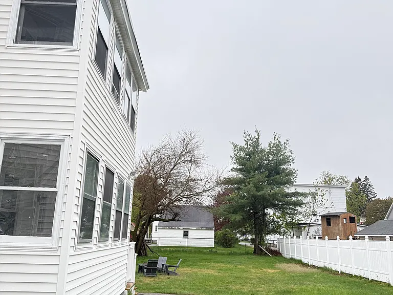 8 Lamprey St #1 — Photo 11