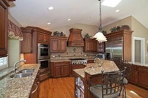 2nd image of 7S621 Carriage Way Ct