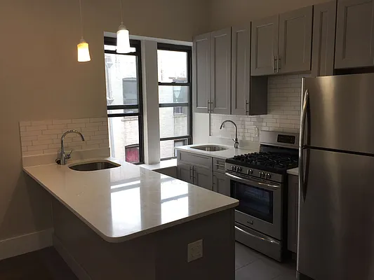 Rented by Mdays Realty | media 19